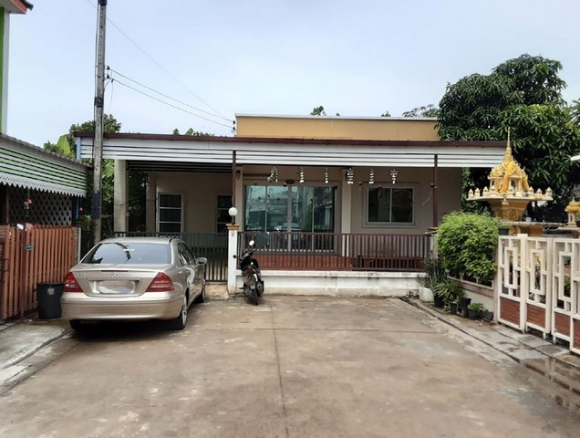 ขาย บ้านเดี่ยว อำเภอกระทุ่มแบน สมุทรสาคร ห่างจาก  ตลาดฟ้าใส 1.4 km.