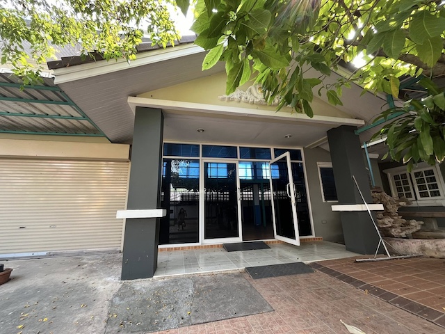 BS1004 | ขายบ้านเดี่ยว หมู่บ้านบางหลวง พื้นที่ 137 ตรว. จ.ปทุมธานี บ้านเดี่ยวทำเลดี ใจกลางเมืองปทุมธานี ต่อเติมเต็มพื้นที่