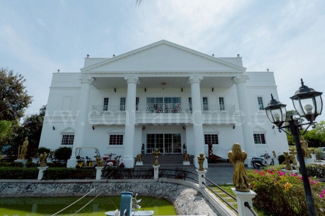 บ้านเดี่ยว คฤหาสน์หรู เนื้อที่ 3-3-8.4 ไร่ บางละมุง - ชลบุรี ใกล้ มอเตอร์เวย์