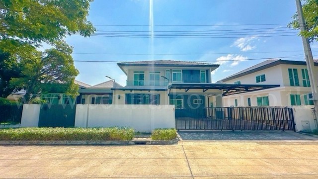 บ้านเดี่ยว มัณฑนา วงแหวน - บางบอน วิวทะเลสาบ ใหญ่ที่สุดในโครงการ