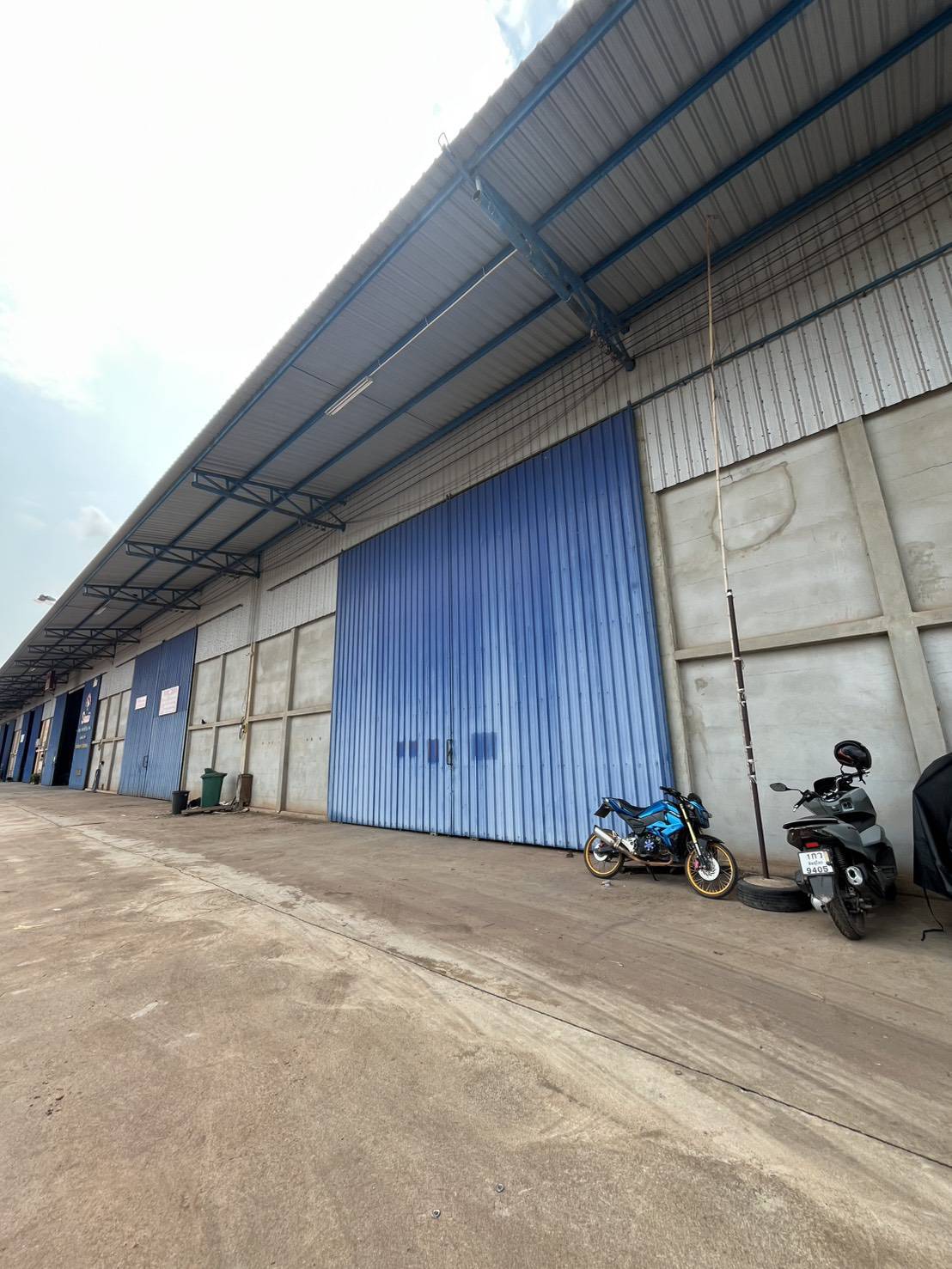 เช่าโกดังถนนเลี่ยงเมืองพิษณุโลก 1000 ตารางเมตร อำเภอเมือง จังหวัดพิษณุโลก