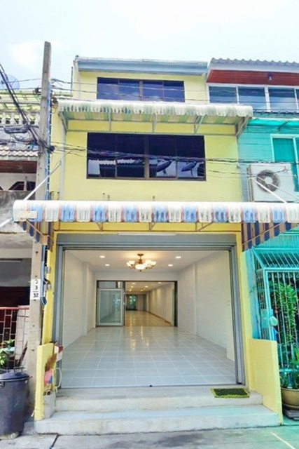 BRT วัดดอกไม้ 1กม. 5 นอน  ซ.สาธุประดิษฐ์ 52-60 อาคารให้เช่า 4 ชั้น รีโนเวทใหม่ ฟังก์ชัน3 น้ำ 18 ตร.วา. 288 ตร.ม. ถ.พระราม3