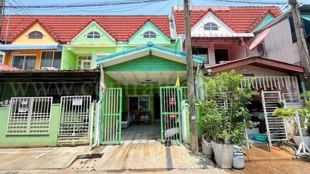 ทาวน์เฮ้าส์ หมู่บ้านสวิตาเฮ้าส์ (นภา) ซอยวัดเปรมประชา ราคาถูก