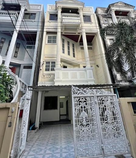 ให่เช่าทาวน์โฮม 4 ชั้น 300 ตร.ม. ย่านพญาไท สามเสนใน ใกล้ BTS อารีย์