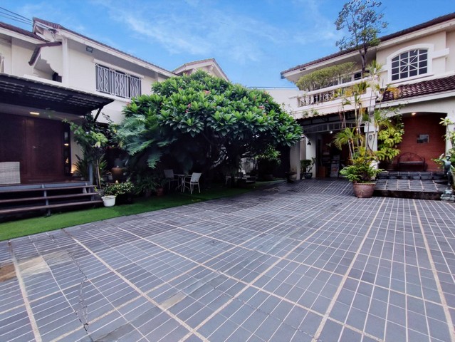 บ้านเดี่ยวชัยพฤกษ์ วัชรพล รามอินทรา 2 หลัง เนื้อที่ 207 ตรว เดินทางสะดวกเข้าออกได้หลายทาง