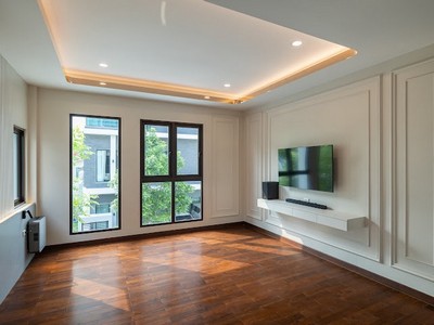 บิ๊วอินสวยหรู เสาไฟลงดิน ! 3 ชั้น 3 จอด! ขายบ้านเดี่ยว The City เอกมัย-ลาดพร้าว จาก AP 52.4 ตร.ว 337 ตรม 5 นอน 6 น้ำ