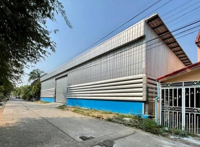 โกดังให้เช่า เนื้อที่ 148 ตรว. พร้อมไฟฟ้า 3 เฟส  ติดกับ มบ.คาซ่าวิลล์ รังสิต-คลอง2