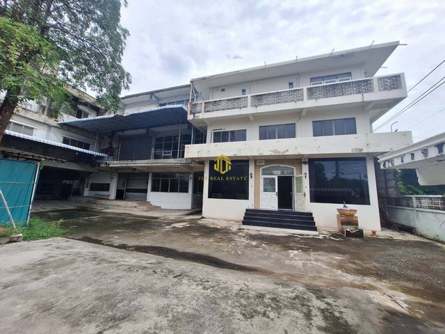 ขายโรงงานพื้นที่ใช้สอยรวม 3900 ตรม. พื้นที่สีม่วงลาย ท้ายบ้าน สมุทรปราการ