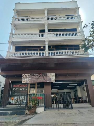 ให้เช่าอาคารสำนักงาน 4 ชั้นครึ่ง ซอยอ่อนนุช70/1 ถนนซอยสี่เลน เข้า-ออกได้หลายทาง แหล่งชุมชนขนาดใหญ่ ใกล้ตลาด ใกล้ถนนอ่อนนุช 350 เมตร