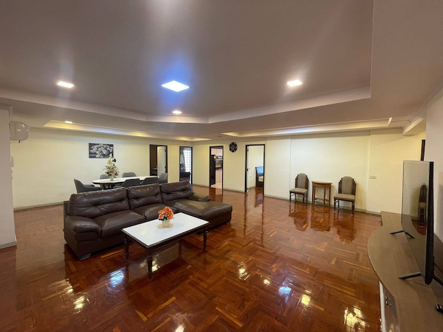 BH3954 ให้เช่าคอนโดขนาดใหญ่ สุขุมวิท 39 ใกล้ BTS พร้อมพงษ์  DH Grand Tower Sukhumvit 39