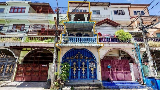 ขายด่วน ทาวน์เฮ้าส์ 4 ชั้น ธารทองวิลล่า บางแวก 26 ใกล้ MRT จรัญฯ 13