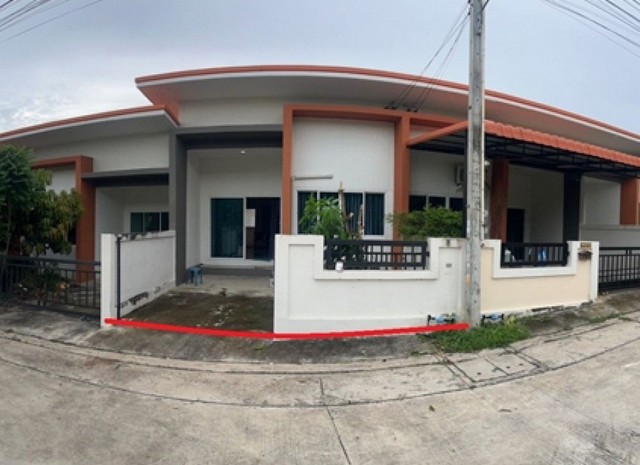 ขายทาวน์เฮ้าส์มือสองนิคมพัฒนา  โครงการแผ่นดินทอง ลิฟวิ่งโฮมส์ 2 นิคมพัฒนา-ระยอง ระยอง