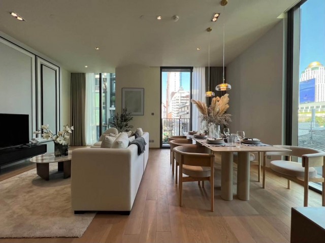 28 Chidlom 4th Floor Corner Unit Fully Furnished Near BTS Chidlom