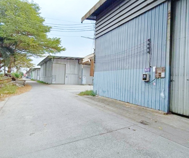 อบต.บึงคำพร้อย 3.4 กม.  สนามกอล์ฟธัญญะ 1.5กม. ให้เช่าโกดัง 250 ตร.ม. เลียบมอเตอร์เวย์ฝั่งตะวันตก  รร.วัดปัญจทายิกาวาส 1.2 กม.