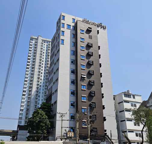 ขายอาคารสำนักงาน 13 ชั้น ถนนวงศ์สว่าง บางซื่อ กรุงเทพฯ พื้นที่ใช้สอย 4000 ตร.ม. ตรงข้ามบิ๊กซี วงศ์สว่าง ราคา 270000000 บาท