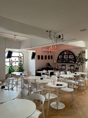 ให้เช่าพื้นที่ทาวน์อินทาวน์ Town in Town สำนักงาน ร้านค้า ร้านสปา ชั้น 2 ชั้น 3 ตึกติดถนนศรีวราตรงข้ามศูนย์การค้า