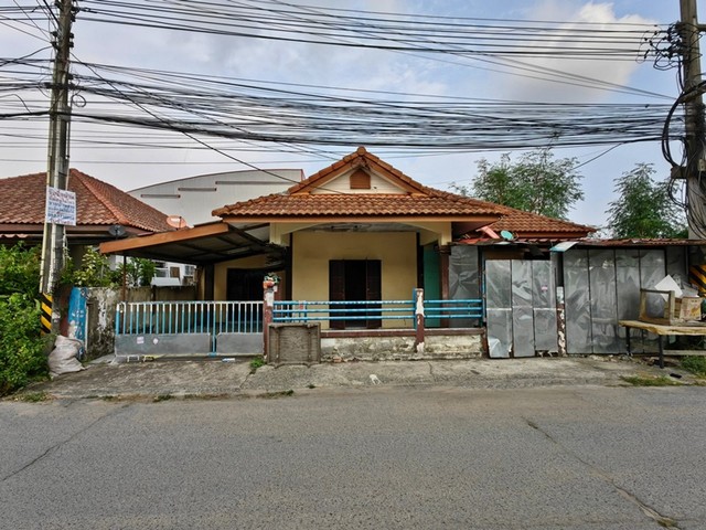 ขายบ้านเดี่ยว โครงการ แสงอนันต์ อำเภอศรีราชา จังหวัดชลบุรี ถนนอิสเทิร์นซีบอร์ด