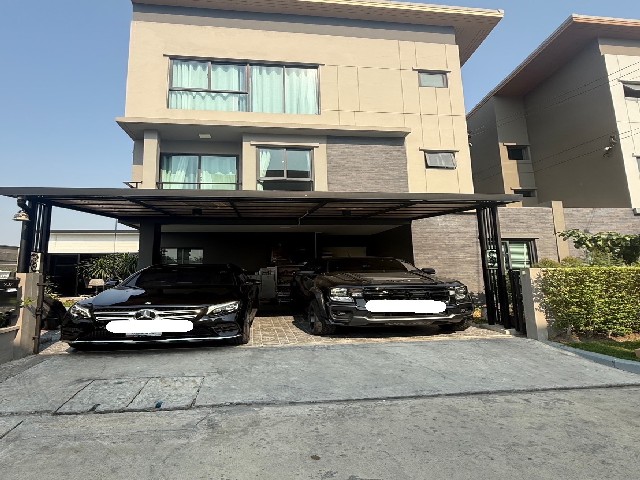 ขายบ้านแฝด หลังมุม 3 ชั้น บ้านกลางเมือง รามอินทรา 83 สเตชั่น เนื้อที่ 48 ตารางวา 4นอน 4น้ำ