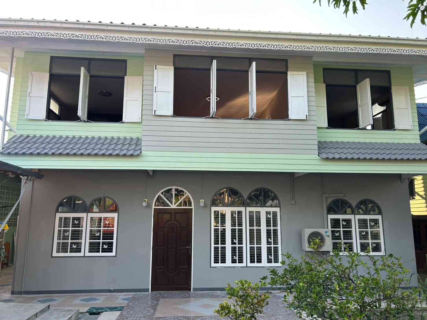 ขายบ้าน 2 หลัง พร้อมโกดัง 1 หลัง (หลังบ้านติดน้ำ) ซอยบางแวก 120 (จรัญ 13) บางแค กรุงเทพมหานคร