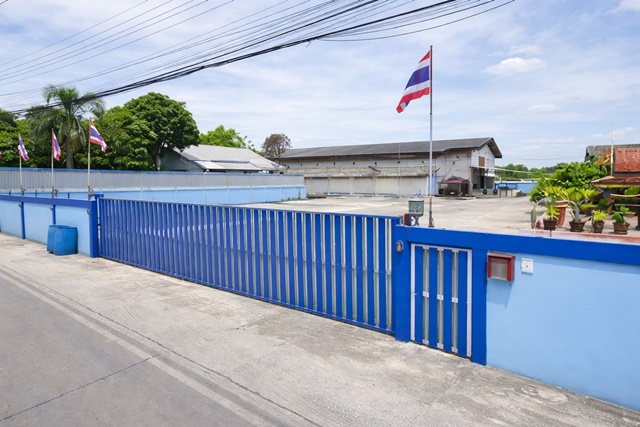 แม่น้ำลพบุรี 500ม. อยุธยา วัดบางปะหัน 1.2 กม. ปตท. 2.8 กม.ถูกที่สุดในโลก 70บาทต่อตรม.  โกดังให้เช่า 2น้ำ 640 ตร.ม.  ธุรกิจโลจิสติกส์