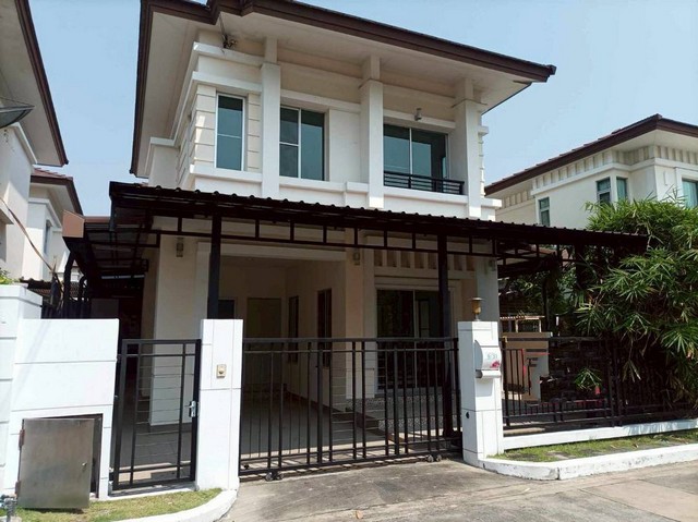 บ้านเช่าใกล้ BTS  บ้าน 2 ชั้น เนื้อที่ 35 ตรว. 3 ห้อง  2 ห้องน้ำ 1 จอดรถ แอร์ 2 เครื่อง ครัวบิ้วอิน เฟอร์นิเจอร์ครบ เฟอร์ใหม่ บ้านไม่เคยอยู่