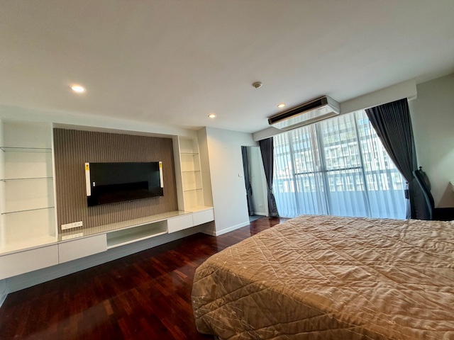 BH3961 ให้เช่าคอนโด บ้านจันทร์ ทองหล่อ-เอกมัย ห้องใหญ่ 48 ตร.ม. รีโนเวทใหม่ ใกล้ BTS ทองหล่อ Fully Furnished พร้อมอยู่