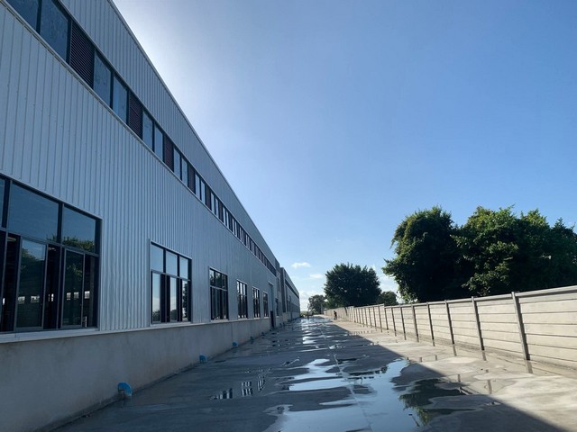 ให้เช่าโกดังนิคมพัฒนาระยอง 3500 3600 5300 ตรม. พื้นที่สีม่วงลาย ห่าง WHA36 BYD 1 km ห่างจากท่าเรือแหลมฉบัง 52 กม.