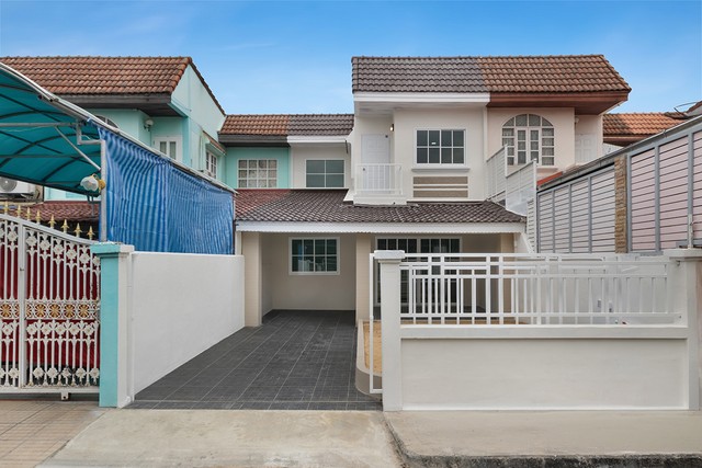 บ้านแฝด 2 ชั้น รีโนเวทใหม่ หมู่บ้านบัวทอง 2 บางใหญ่-เซ็นทรัลเวสท์เกต โซนน้ำไม่ท่วม งานระบบใหม่ทั้งหลัง