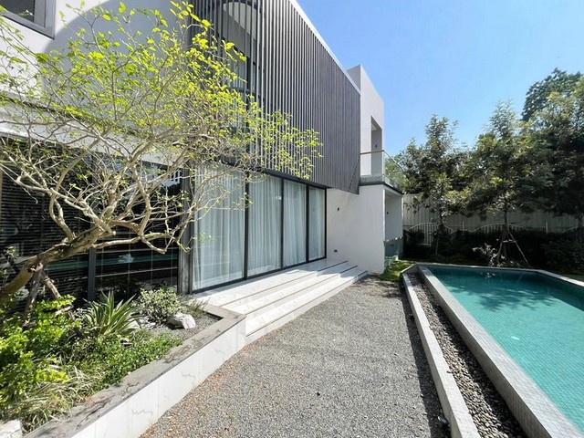 พูลวิลล่าสร้างใหม่ 2 ชั้น สไตล์โมเดิร์น บรรยากาศเงียบสงบ ดอยสะเก็ด