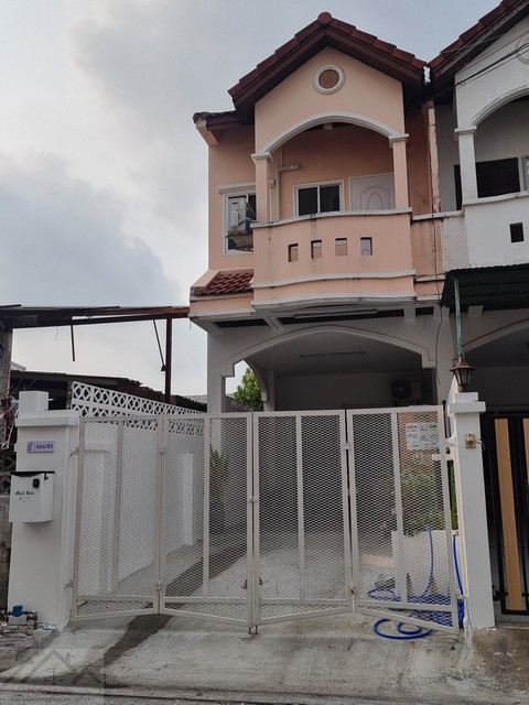 ให้เช่าทาวน์โฮม 4 ชั้น รวมดาดฟ้า 3 ห้องนอน ประชาราษฎร์บำเพ็ญ 26 ห้วยขวาง ใกล้ MRT ห้วยขวาง