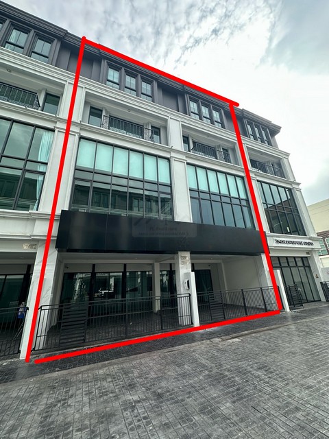 ให้เช่า home office หรู 4.5 ชั้น 640 ตรม. โครงการ The Master อ่อนนุช-พัฒนาการ ติดถนน พร้อมลิฟท์