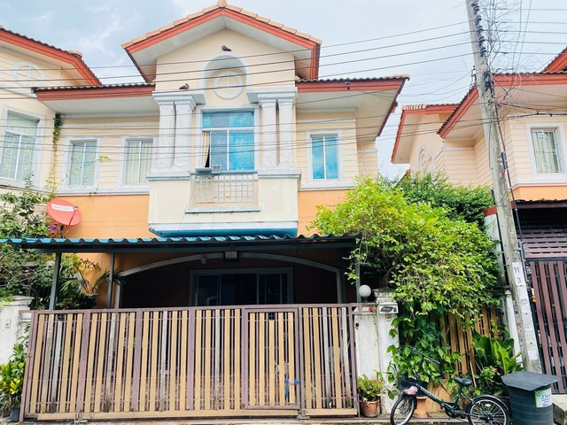 ขายทาวน์โฮม 2 ชั้น 28 ตร.ว. หม่บ้านเดอะคอนเนค 1 กิ่งแก้ว 43 ใกล้สนามบินสุวรรณภูมิ โรบินสันลาดกระบัง  ราคา :	2600000 บาท