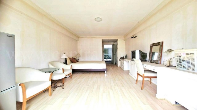 ลดราคา คอนโด ยังเพลส แกรนด์ เลอร์ จาแดง พหลโยธิน 37 ใกล้ BTS รัชโยธิน