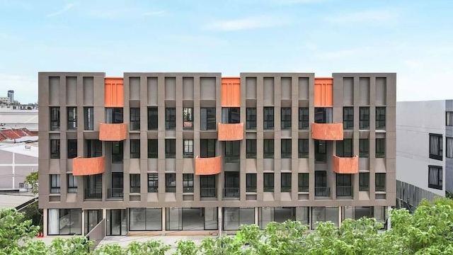 BH3882 ให้เช่าและขาย Home Office โครงการ BRITTON ลาดพร้าว 41 ใกล้ MRT ภาวนา มีลิฟต์ จอดรถได้หลายคัน