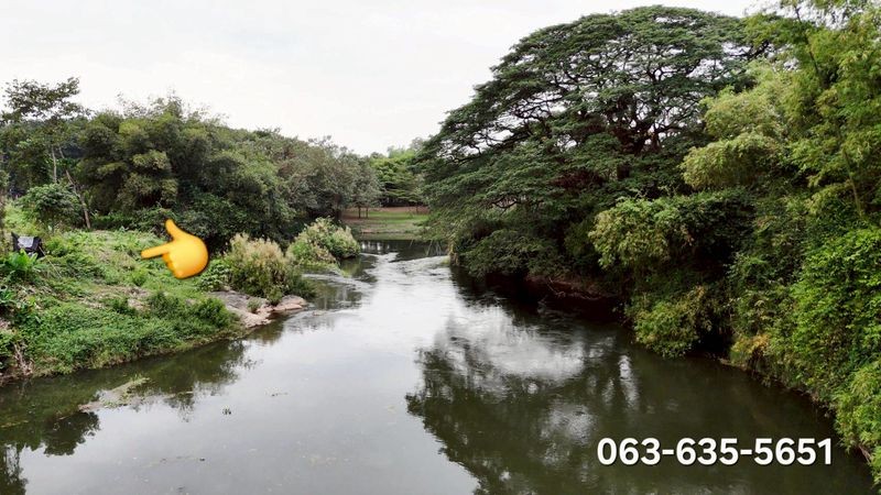 ขายที่ดินติดแม่น้ำนครนายก 13 ไร่ 2 งาน 55 ตรว. ต.สาริกา อ.เมืองนครนายก ติดถนนลาดยางในซอยประมาณ 116 เมตร การเดินทางสะดวกถนนดีตลอดเส้นทาง