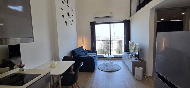 ขาย/ให้เช่า คอนโด The Rich พระราม 9 - ศรีนครินทร์ 2 ห้องนอน แต่งสวยสไตล์ Loft แบบ Duplex