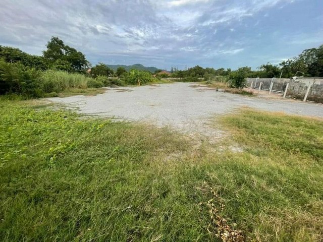 ขายที่ดินเปล่าแปลงสวย ทำเลดี โซนบางแสน แสนสุข ชลบุรี FP-L01679