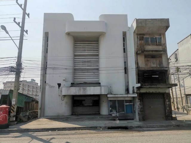 ขายสำนักงาน อ่าวอุดม  ศรีราชา จังหวัดชลบุรี ราคาโปรโมชั่น ลดพิเศษ