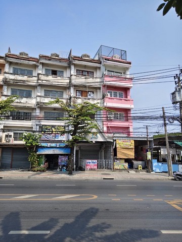 ขายตึกแถว 5 ชั้น ปากซอยประชาอุทิศ 127 ติดถนนใหญ่ กรุงเทพ ราคา 4000000 บาท