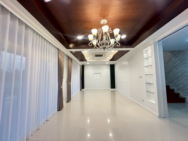 ขายบ้านเดี่ยว พระราม2 บ้านเดี่ยวติดเวิ้งน้ำในหมู่บ้านสารินซิตี้ พื้นที่กว้าง 82 ตร.วา บรรยากาศสงบเป็นส่วนตัว