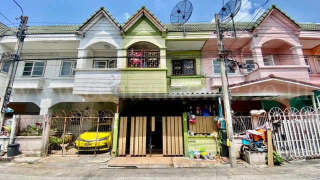 ทาวน์เฮ้าส์ บัวทองธานี ถนนกาญจนาภิเษก ทำเลดี เดินทางสะดวก