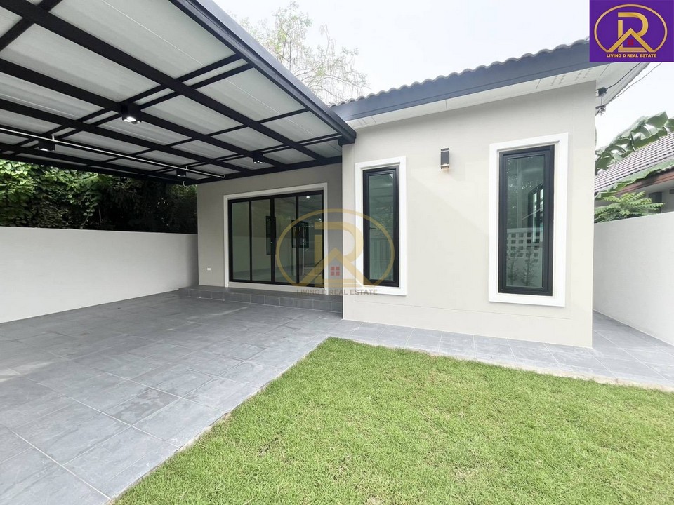 ขายบ้านสร้างใหม่ ขายถูก ทำเลดี ฟรีค่าใช้จ่ายในการโอน บ้านเดี่ยวชั้นเดียว ซ.ศรีราชา-หนองยายบู่ ต.สุรศักดิ์ อ.ศรีราชา จ.ชลบุรี