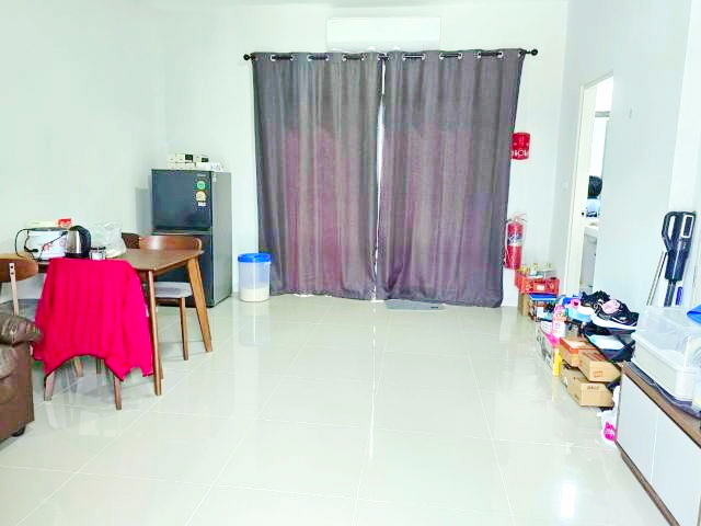 ลำลูกกา คลอง 3 ตลาดเอซี คลองสี่ 2.2 กม.ทาวน์โฮม 2 ชั้น วิวดี เงียบสงบ พร้อมเฟอร์ฯ 2 นอน 2 น้ำ แหล่งช้อปปิ้ง เดินทางสะดวก