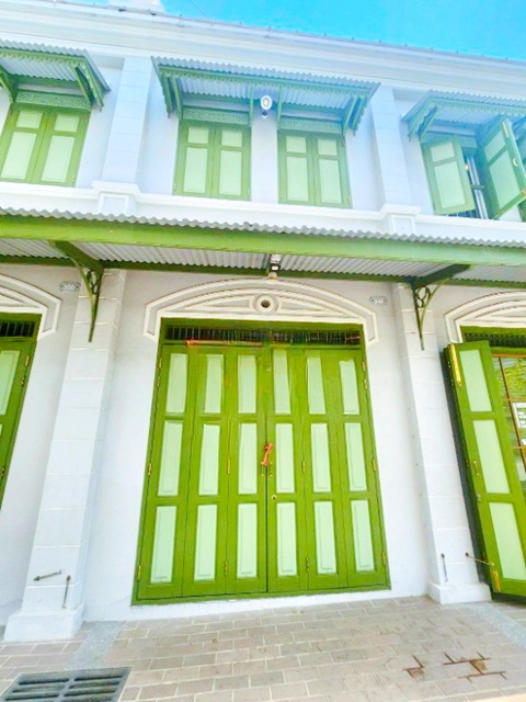 รีโนเวทใหม่ สวยงาม 1 นอน 2 น้ำ ใกล้MRT วัดมังกร 600 ม.ริมถนนเยาวราช   อาคารพาณิชย์ 2.5 ชั้น 20 ตร.วา.ทำเลค้าขายชั้นนำ ใจกลางเยาวราช