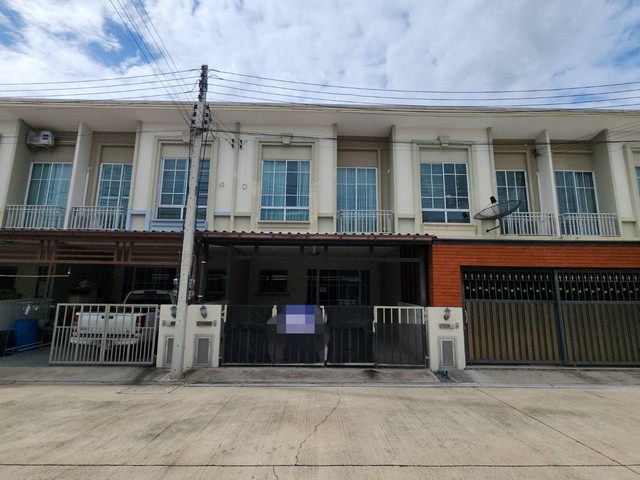 ขายทาวน์เฮ้าส์ หมู่บ้านเจ แกรนด์ รังสิต-คลอง 1 ถนนเลียบคลองประยูรศักดิ์ ปทุมธานี