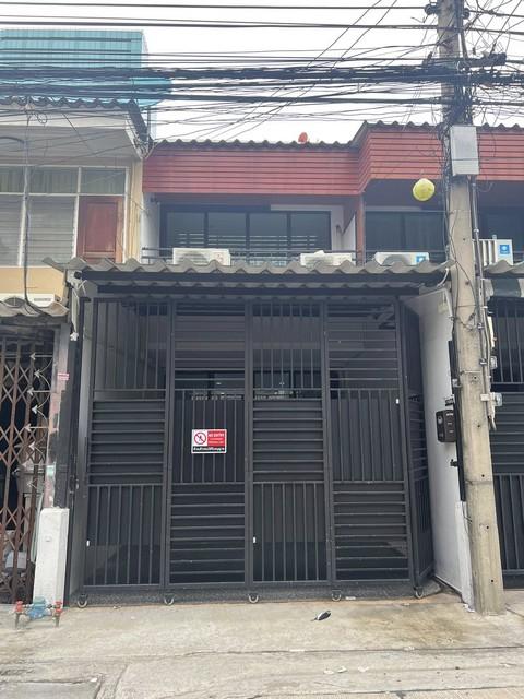 HR 9610 ให้เช่าโฮมออฟฟิศ 2 ชั้น 2 หลังติดกัน 3 ห้องนอน อโศก ดินแดง หลังตึกฟอร์จูน ใกล้ MRT พระราม9 **จดทะเบียนบริษัทได้