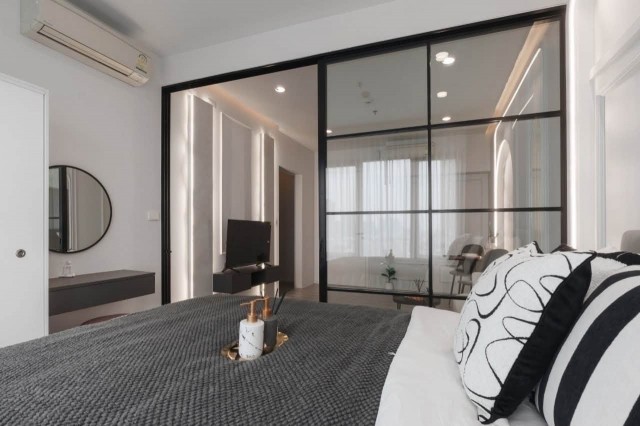 Blocs 77 Sukhumvit 77 16th Floor Fully Furnished Pool View Near BTS On Nut