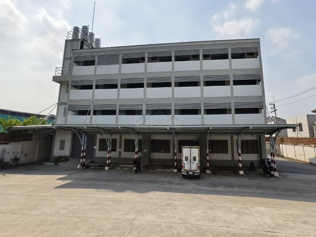 ให้เช่าออฟฟิศพร้อม อาคารโกดัง อาคารพักอาศัย 4 ชั้น 2016 ตรม. พร้อมใช้งาน ย่านลาดกระบัง ใกล้สนามบินสุวรรณภูมิ