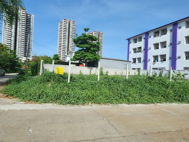 ที่ดิน - 20000 -  ใหญ่ 98 sq.wa ใกล้ เมืองทองธานี ทำเล-ทอง