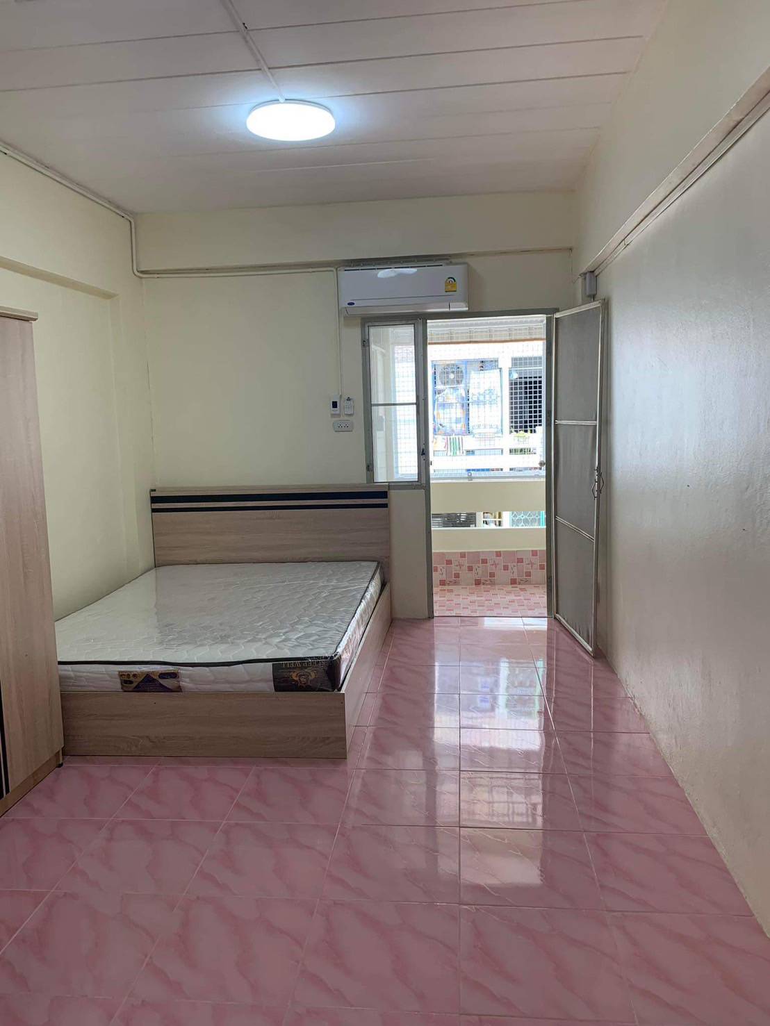 CONDOMINIUM bann suan บ้านสวน  area 23 SQUARE METER 350000 THB ใกล้กับ - NICE! -